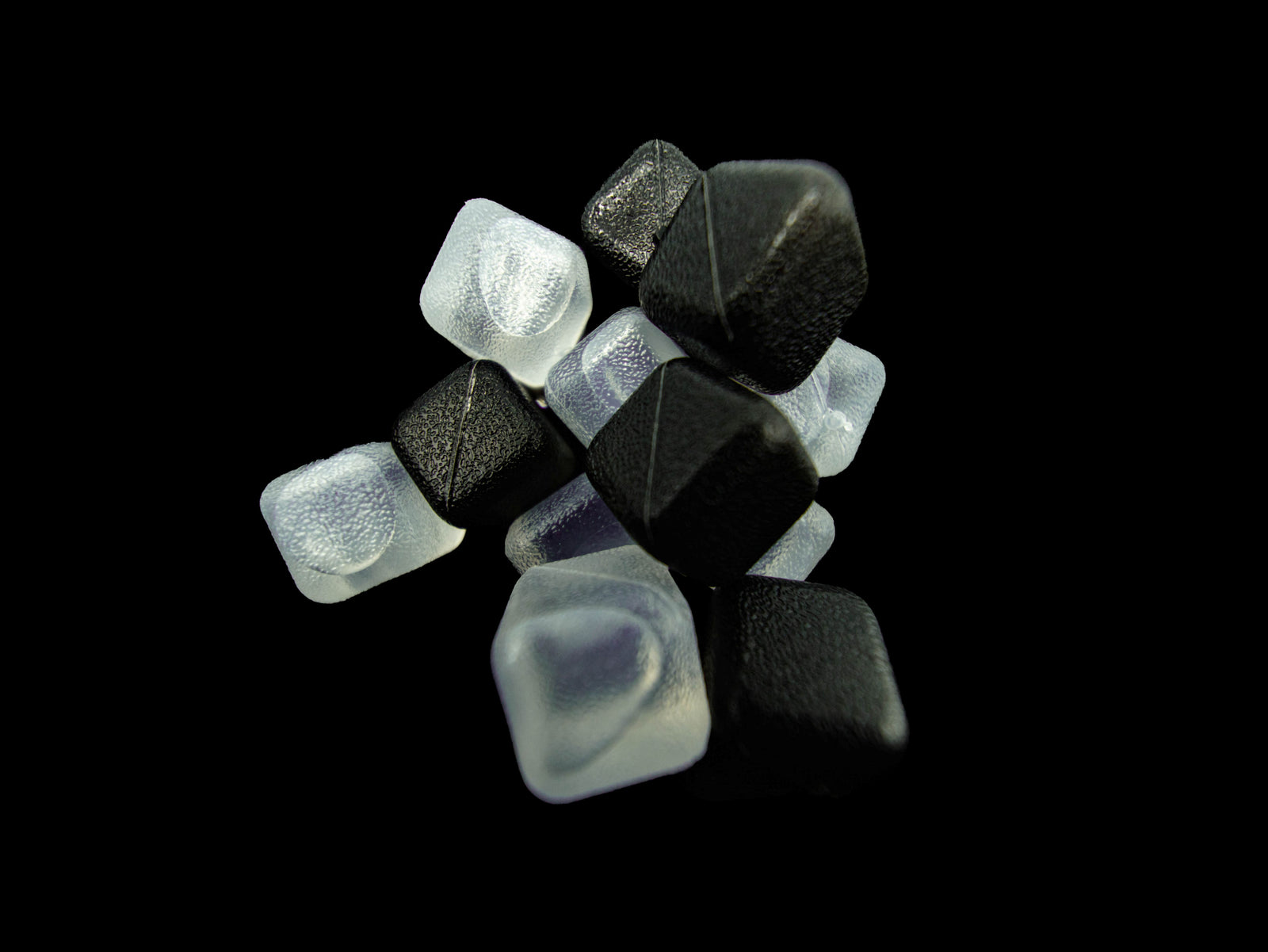 CUBED ICE-Black-Clear-10lb Bag