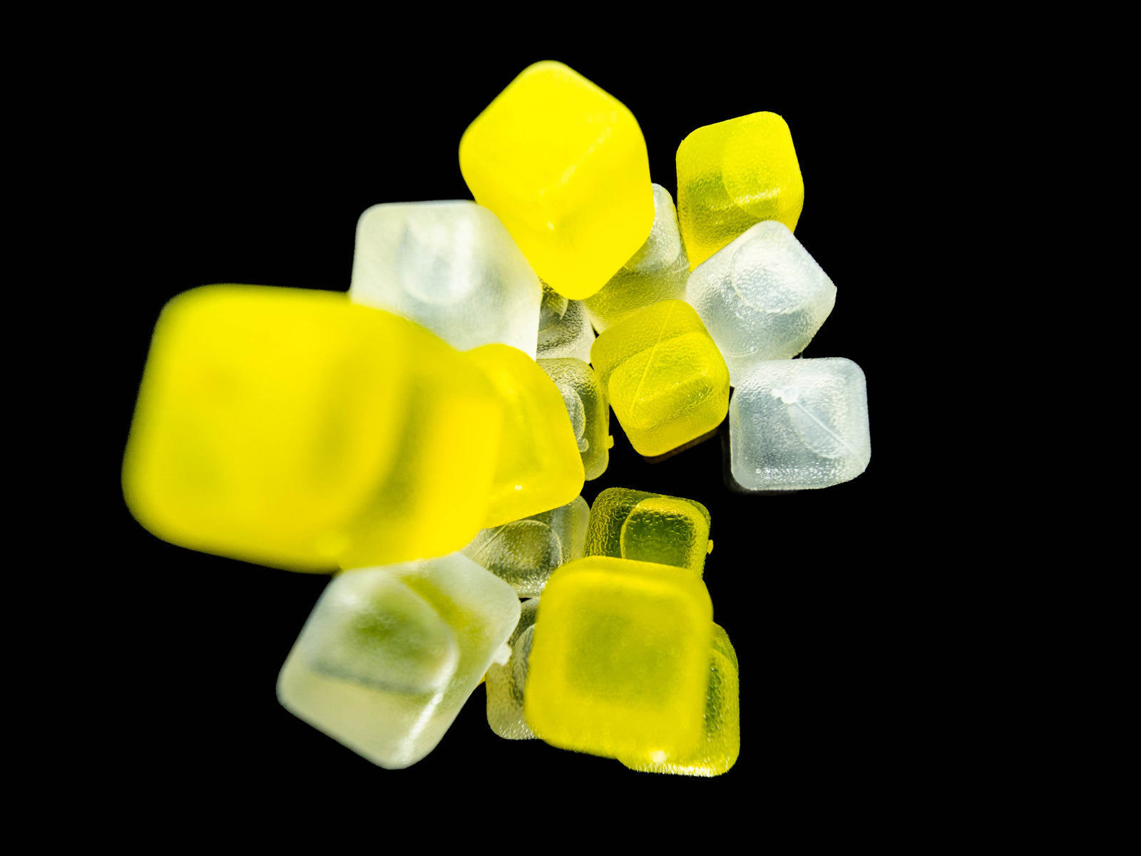 CUBED ICE-Yellow-Clear-10lb Bag